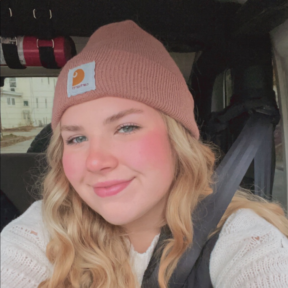 Meet your Posher, Madison